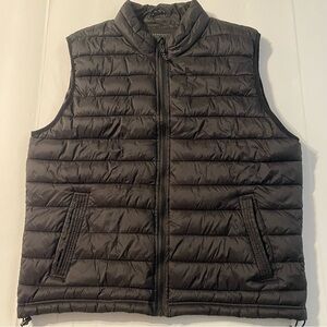 Aeropostale Men’s Puffer Vest XL Black Quilted Zip Up Lightweight